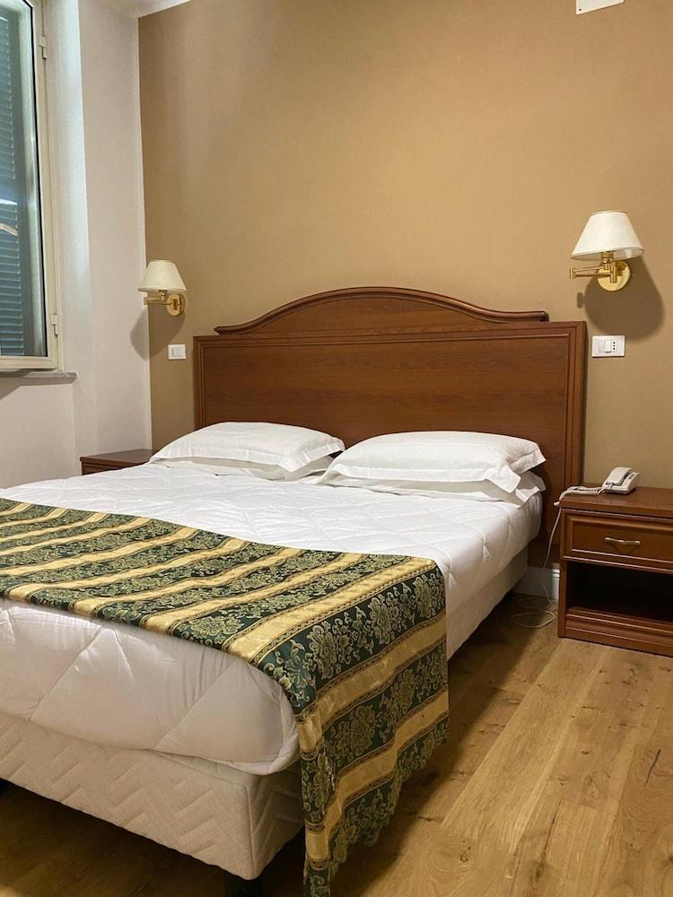 Hotel Villa Aricia Ariccia Eksteriør billede